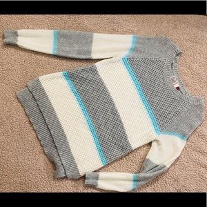 Junios sweater